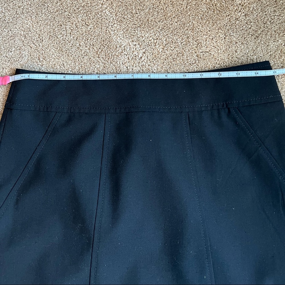 Black Loft Pencil Skirt size 4 closet staple Capsule Wardrobe - Picture 6 of 6
